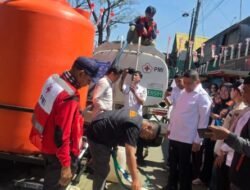 Appi Keliling Makassar Pastikan Distribusi Air Bersih Sampai ke Warga