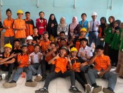 Hari Pelanggan Nasional, Siswa SMKN 6 Takalar Dibekali Edukasi Bahaya Listrik