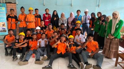 Hari Pelanggan Nasional, Siswa SMKN 6 Takalar Dibekali Edukasi Bahaya Listrik