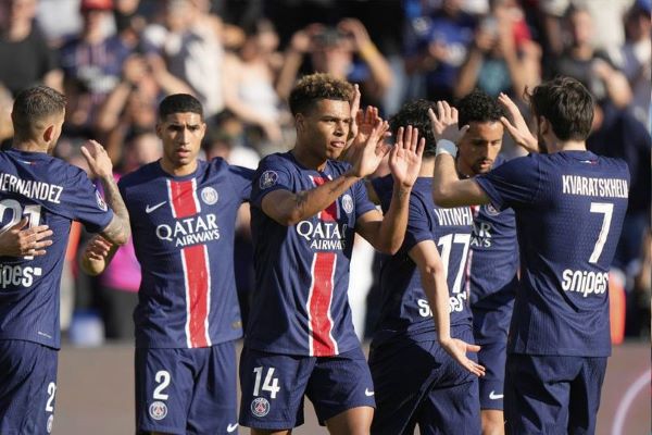 PSG Lolos ke Semifinal Liga Champions Meski Kalah dari Aston Villa