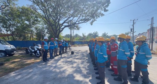 Jelang Hari Pelanggan Nasional, PLN Makassar Selatan Perkuat Keandalan Listrik di Kawasan Tanjung