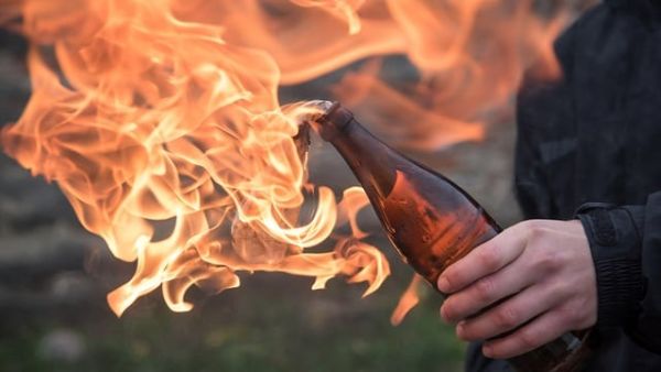 Asrama Mahasiswa di Makassar Diserang OTK dengan Bom Molotov