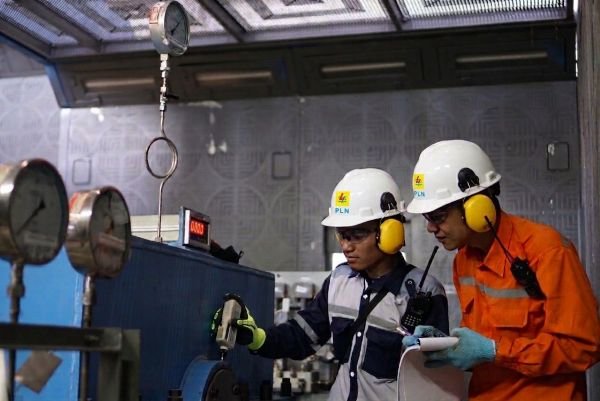 Lebih dari 230 Petugas Teknik Dikerahkan, PLN Terus Dorong Percepatan Pemeliharaan Infrastruktur Ketenagalistrikan di Sistem Sulbagsel