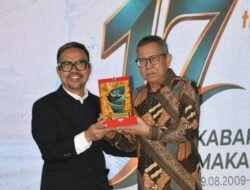 Prof Aidir Amin Daud Terima Lifetime Achievement di Usia 69 Tahun