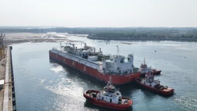 Pelindo Marine Pindahkan FRU dan FSRU, Dukung Pengembangan Bali Maritime Tourism Hub