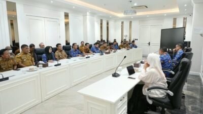 Appi Minta Camat Cari Jurus Atasi Sampah Makassar: Jangan Seragam